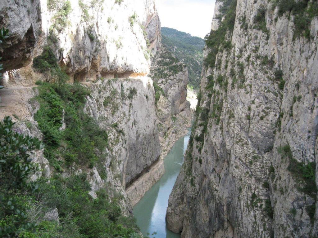 Hostal Canigo El Pont de Suert Exteriör bild